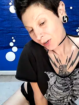 LaFemmeCyberObscura online show from 08.08.26