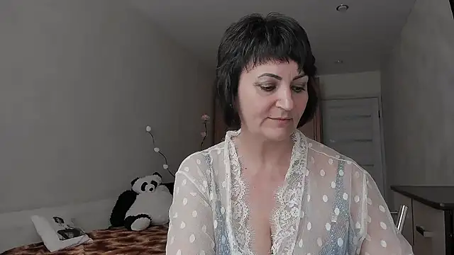 Snapshot of Helen_Beller chatting on 05.22.26 Helen Beller online show from 05.22.26