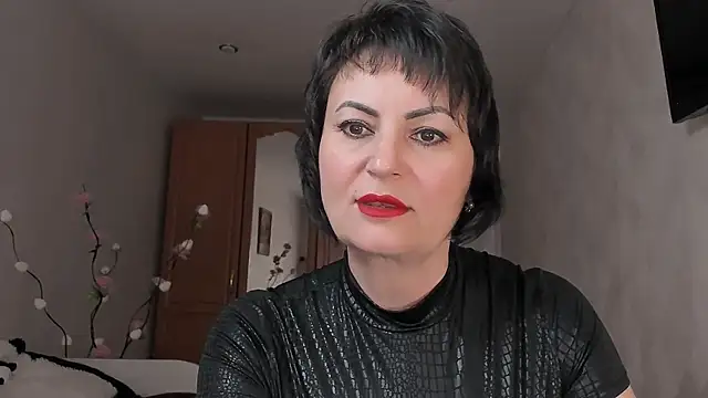 Snapshot of Helen_Beller chatting on 07.14.26 Helen Beller online show from 07.14.26