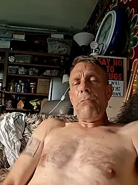 Snapshot of truckdawg2023 chatting on 06.19.26 truckdawg2023 online show from 06.19.26