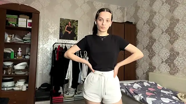 Snapshot of MarlynSiefkes chatting on 06.03.26 MarlynSiefkes online show from 06.03.26