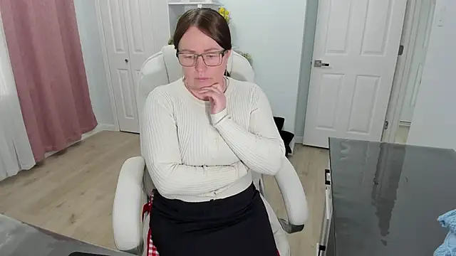 Snapshot of Vika73 chatting on 02.20.25 Vika73 online show from 02.20.25