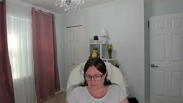 Snapshot of Vika73 chatting on 03.03.25 Vika73 online show from 03.03.25