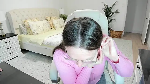 Vika73 online show from 04.27.26