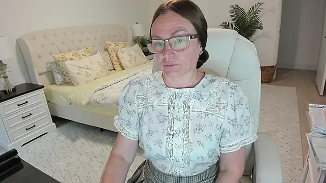 Vika73 online show from 05.11.26