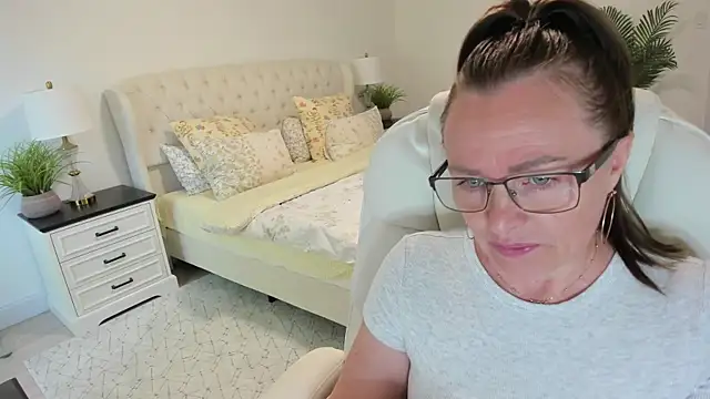 Vika73 online show from 06.03.26
