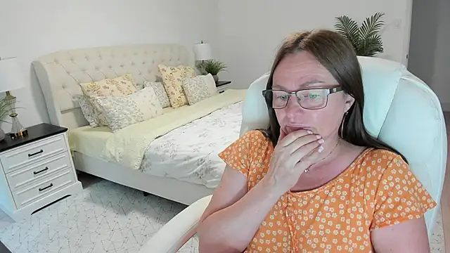 Vika73 online show from 06.06.26
