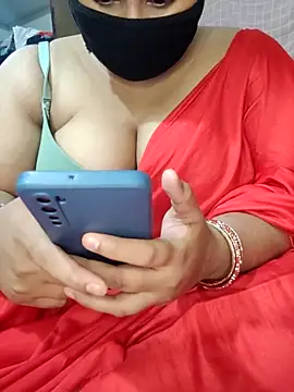 Snapshot of shaik35f chatting on 06.17.26 shaik35f online show from 06.17.26