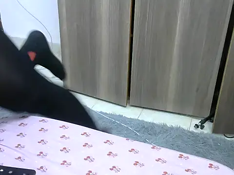 Baby Nelisah online show from 06.23.26