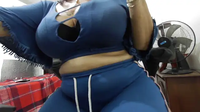 Snapshot of jenny_milf69 chatting on 03.15.25 jenny milf69 online show from 03.15.25