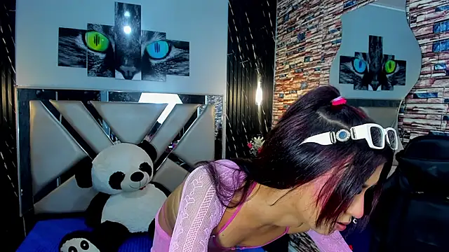 Sariha Sweet online show from 07.23.26