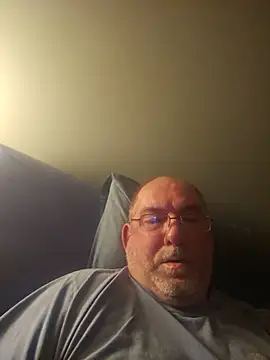Snapshot of shyguytm chatting on 06.20.26 shyguytm online show from 06.20.26