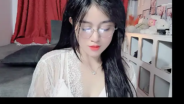 Snapshot of Bee-Cherry chatting on 06.01.26 Bee-Cherry online show from 06.01.26
