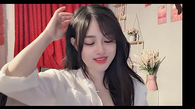 Snapshot of Bee-Cherry chatting on 06.26.26 Bee-Cherry online show from 06.26.26