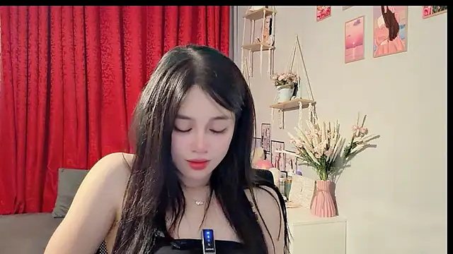 Snapshot of Bee-Cherry chatting on 07.07.26 Bee-Cherry online show from 07.07.26