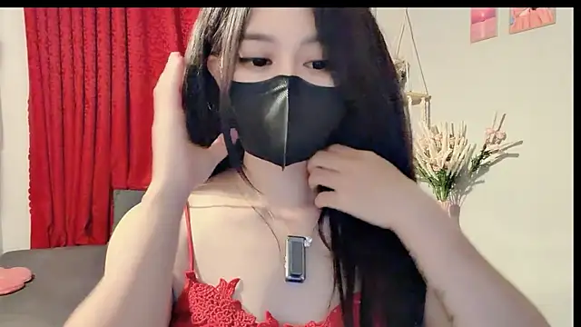 Snapshot of Bee-Cherry chatting on 07.07.26 Bee-Cherry online show from 07.07.26