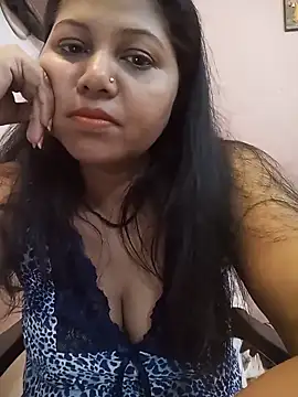 Snapshot of Miss_kirtii chatting on 05.28.26 Miss kirtii online show from 05.28.26