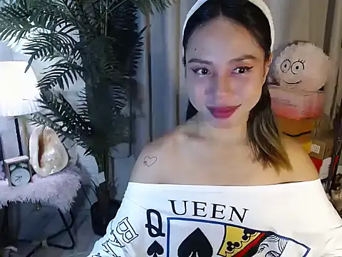 Super Hot BunnyXX online show from 05.19.26