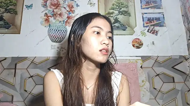 Snapshot of DeeannGunby chatting on 07.17.26 DeeannGunby online show from 07.17.26