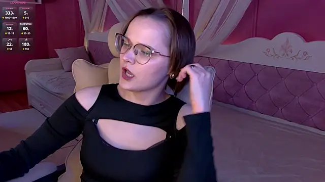 Snapshot of AgnesRay chatting on 06.18.26 AgnesRay online show from 06.18.26