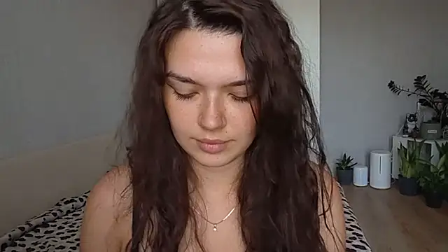 Snapshot of Vicki_queen chatting on 06.29.26 Vicki queen online show from 06.29.26