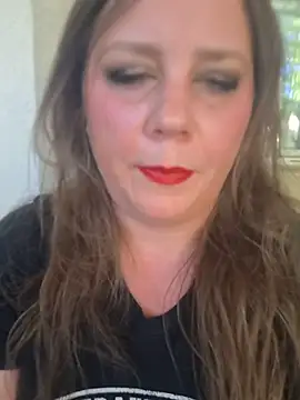 Snapshot of Bigtittymilkmommy chatting on 06.19.26 Bigtittymilkmommy online show from 06.19.26