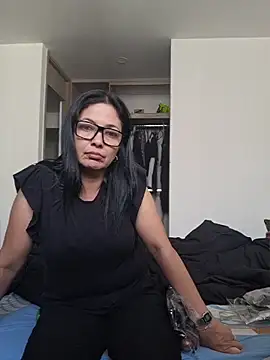 Scarlett Valnyx online show from 05.18.26