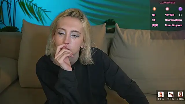 Elen  Moore online show from 05.25.26