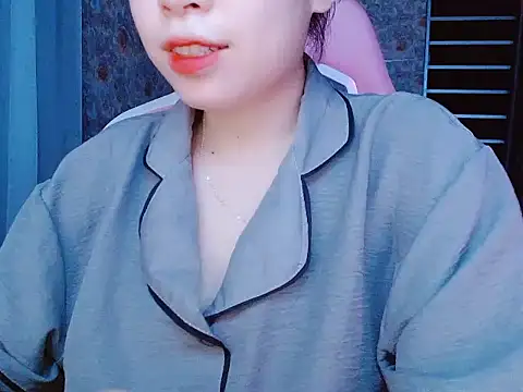 Julie Ulie online show from 05.27.26