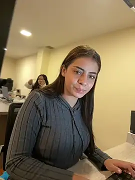 Hanna Cruz  online show from 07.22.26