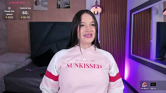 Snapshot of LaurentFerrer chatting on 07.26.26 LaurentFerrer online show from 07.26.26