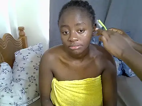 SexxyRoxy online show from 06.17.26