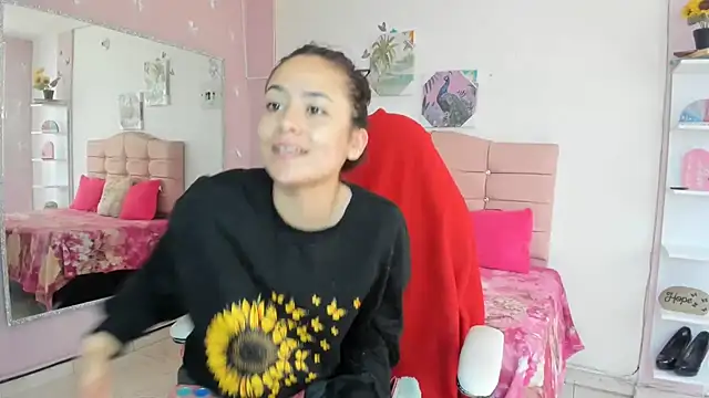 ivyyemerald  online show from 07.08.26