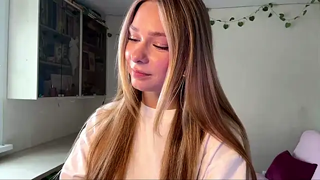 JulietFekete online show from 05.28.26