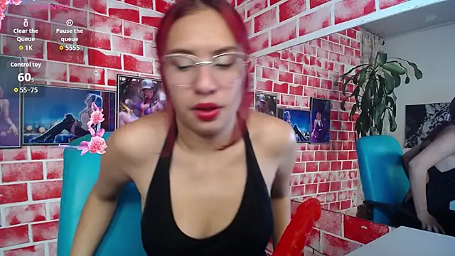 Snapshot of ashly_litlle chatting on 05.26.26 ashly litlle online show from 05.26.26