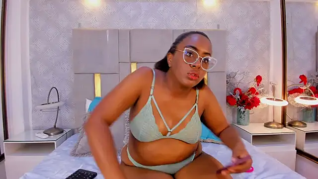 ZoeBrowns online show from 05.27.26