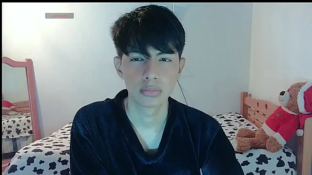 Snapshot of phuwin_bj chatting on 06.20.26 phuwin bj online show from 06.20.26