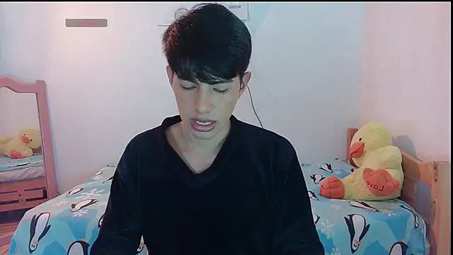 Snapshot of phuwin_bj chatting on 06.24.26 phuwin bj online show from 06.24.26