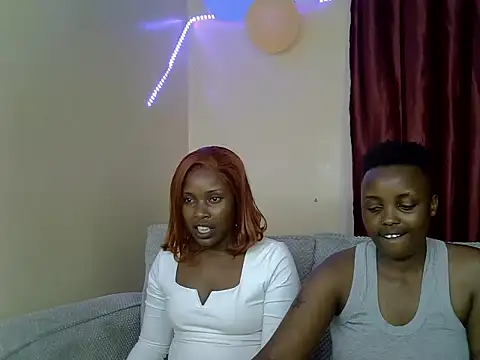 Snapshot of ebonyafriqueen1 chatting on 05.25.26 ebonyafriqueen1 online show from 05.25.26