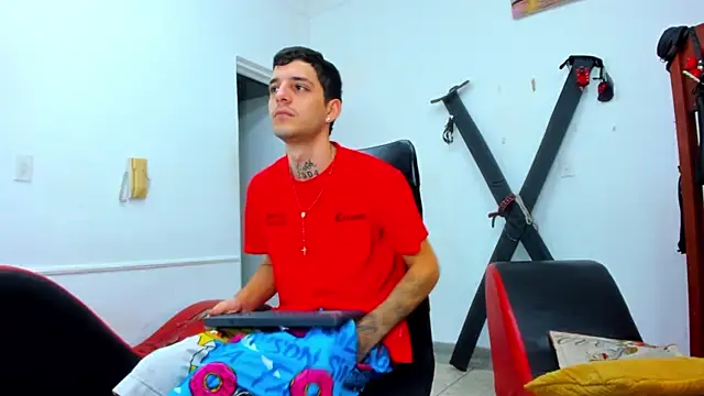 boy max latin online show from 05.22.26
