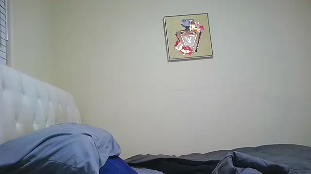 Prettylondond online show from 07.22.26