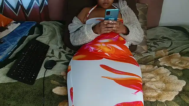 Round Booty Ebony online show from 07.07.26