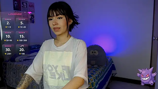 NicoRobin7 online show from 07.17.26