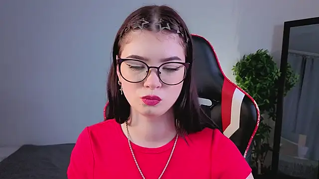 MelissaMay   online show from 05.26.26