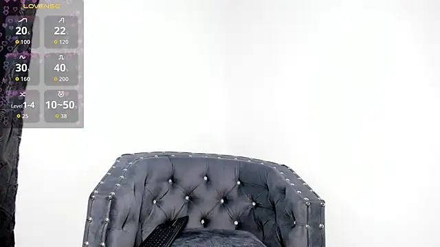 Snapshot of kitanna_1 chatting on 07.27.26 kitanna 1 online show from 07.27.26