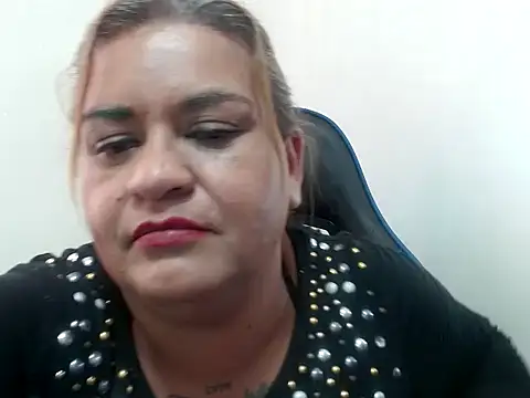 naylah dayan online show from 05.24.26