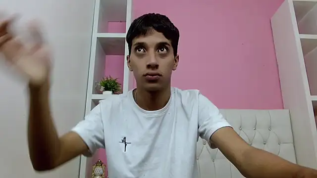 Snapshot of jl_brayan12 chatting on 05.27.26 jl brayan12 online show from 05.27.26