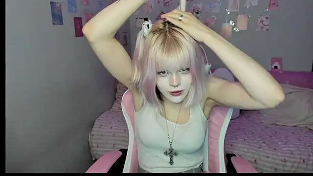 VelvetAlice online show from 07.12.26