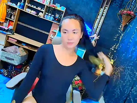 JillianWard17 online show from 05.31.26