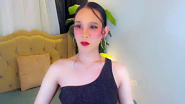 LexiLoreOnTop online show from 06.12.26
